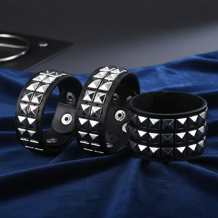 Bracelet on navy velvet